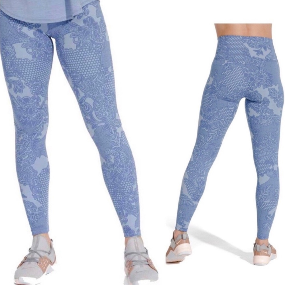 Nwt Nike leggings paisley floral print light blue print high rise tight fit
